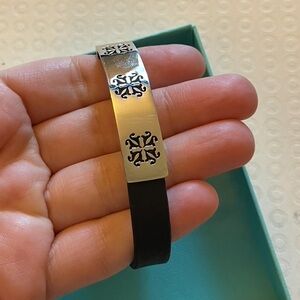 Rustic Cuff BLACK SILICONE AMANDA BUCKLE